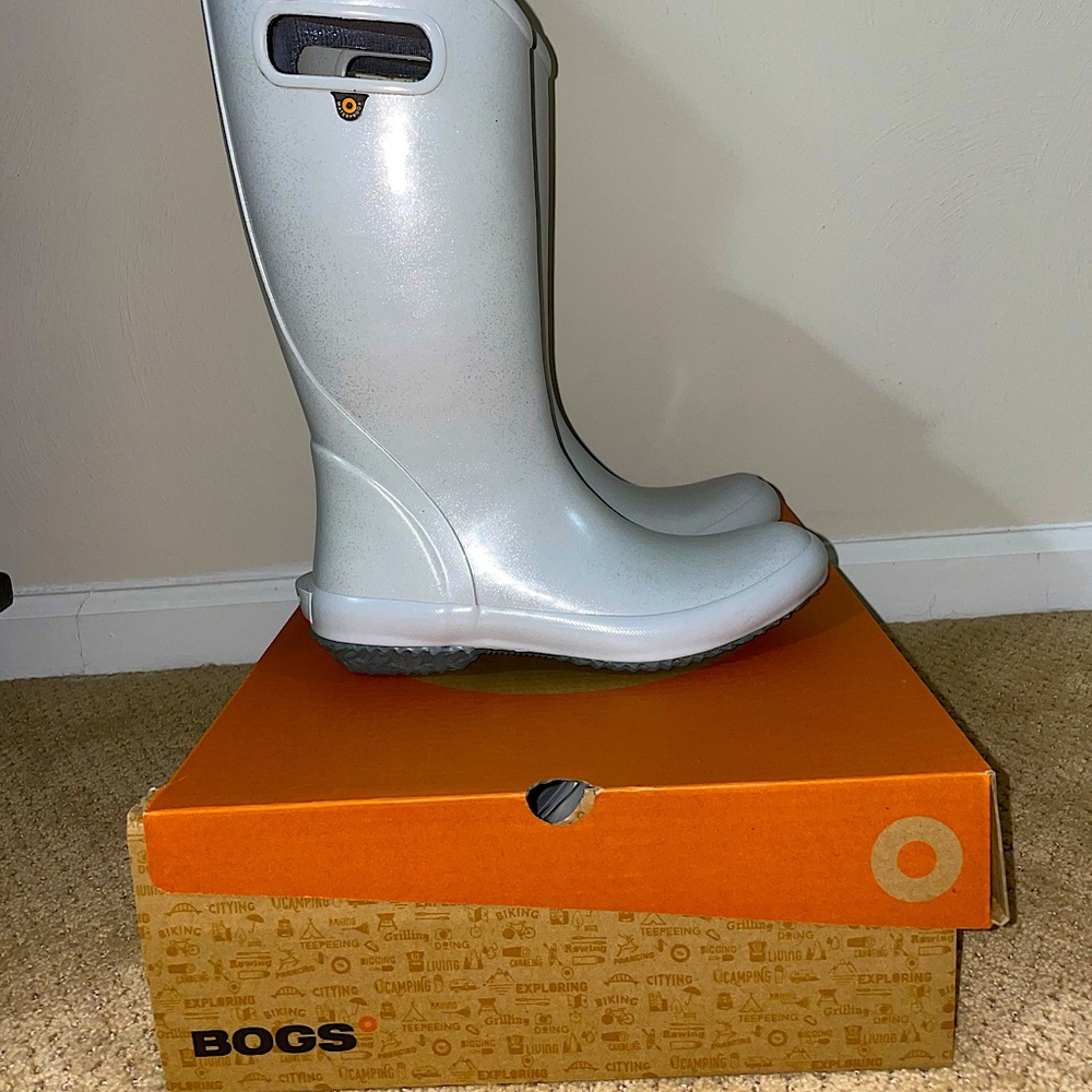 GLITTER rain boots size 7